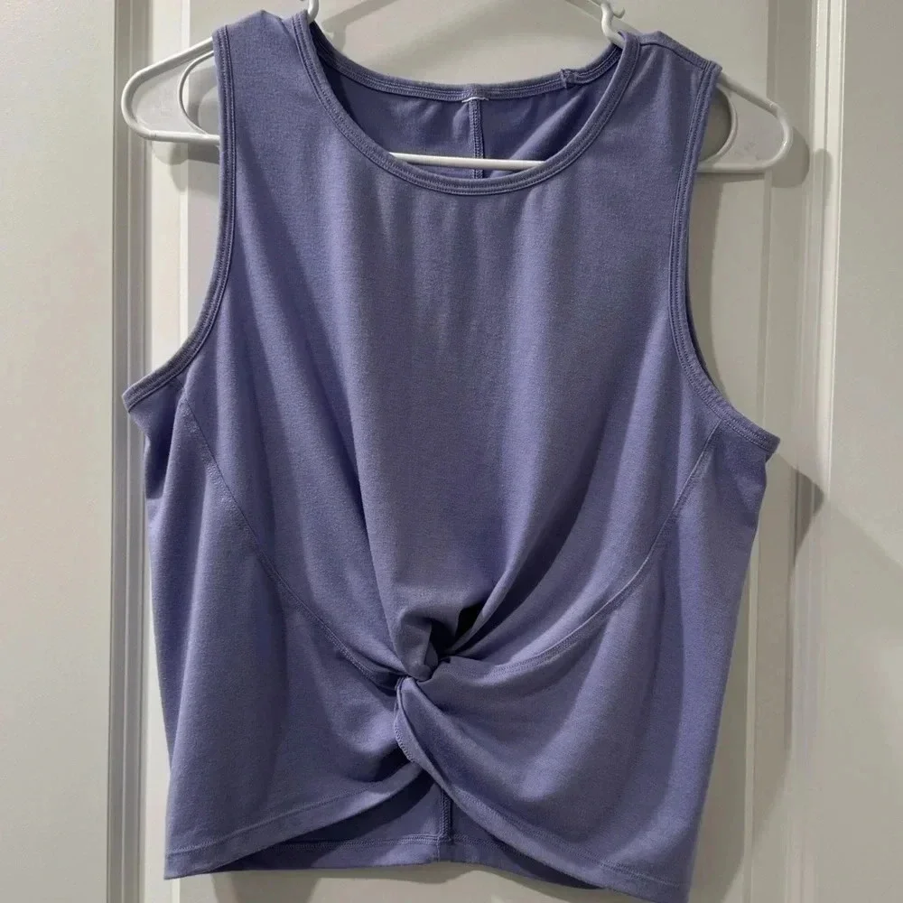 Workout tank top bundle | Purple and tie dye - Picture 6 of 7